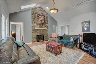 1983 Farmall Dr, Greencastle, PA 17225 - Photo 12