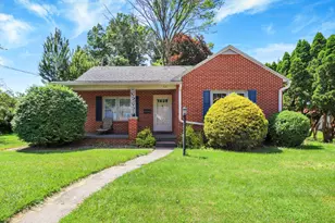 439 S 8th St, Chambersburg, PA 17201 - Photo 1