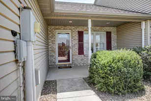 176 Lantern Ln, Chambersburg, PA 17201 - Photo 4