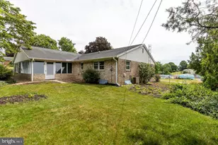 222 Harvest Ln, Chambersburg, PA 17202 - Photo 8