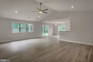 1509 Treeline Dr, Chambersburg, PA 17202 - Photo 10