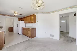 1741 Wisteria Dr, Chambersburg, PA 17202 - Photo 14