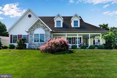 197 Beechwood Lane E, Chambersburg, PA 17201 - Photo 2