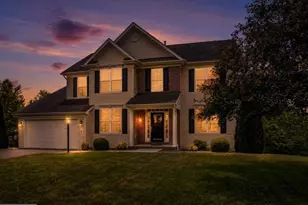 641 Shannon Dr N, Greencastle, PA 17225 - Photo 2