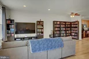 433 W Baltimore St, Greencastle, PA 17225 - Photo 14