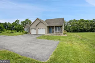 11496 Williamsport Pike, Greencastle, PA 17225 - Photo 2