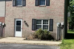 2339 McCleary Dr, Chambersburg, PA 17202 - Photo 2