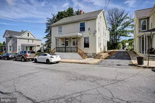 219-221 Garfield St, Chambersburg, PA 17201 - Photo 2