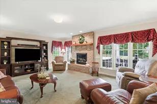 1381 Garman Dr, Chambersburg, PA 17202 - Photo 12