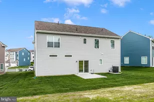 510 Abigail Ave, Waynesboro, PA 17268 - Photo 2