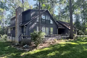 6067 Greenbriar Ct, Fayetteville, PA 17222 - Photo 2