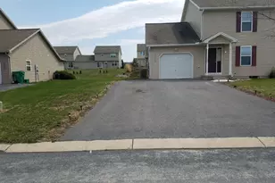 3656 Mountain Shadow Dr, Fayetteville, PA 17222 - Photo 1