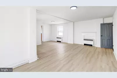 476 E E Queen Street, Chambersburg, PA 17201 - Photo 2