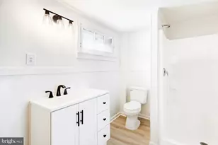 476 E E Queen St, Chambersburg, PA 17201 - Photo 28