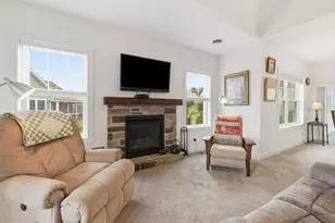 6099 Hot Spgs Ct, Fayetteville, PA 17222 - Photo 6