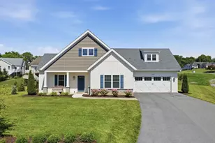 6099 Hot Spgs Ct, Fayetteville, PA 17222 - Photo 2
