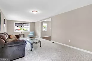 202 W 5th St, Waynesboro, PA 17268 - Photo 4