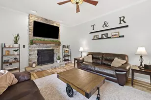 7930 Golf Vista Dr, Greencastle, PA 17225 - Photo 16