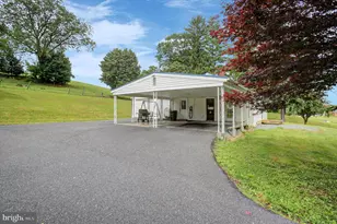 7046 Mentzer Gap Rd, Waynesboro, PA 17268 - Photo 4