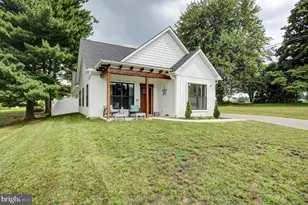 1311 Marvic Dr, Chambersburg, PA 17202 - Photo 4