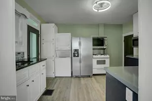 46 W 3rd St, Waynesboro, PA 17268 - Photo 18