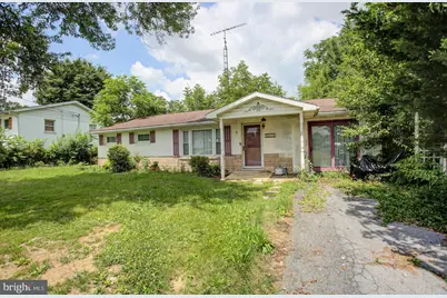 1811 Holly Lane, Chambersburg, PA 17202 - Photo 4