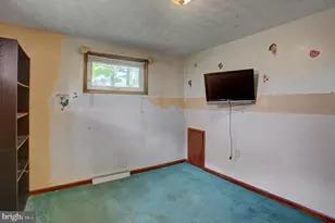 1811 Holly Ln, Chambersburg, PA 17202 - Photo 14