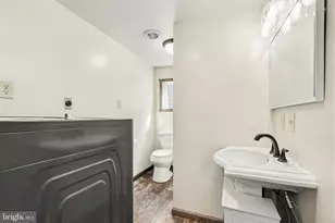 222 W 4th St, Waynesboro, PA 17268 - Photo 14