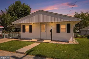 329 E Garfield St, Chambersburg, PA 17201 - Photo 1