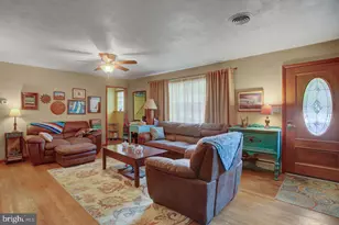 42 E Grandview Ave, Mercersburg, PA 17236 - Photo 6