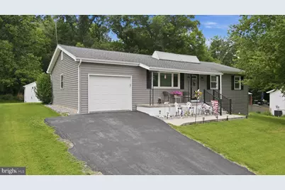560 Wile Circle, Fayetteville, PA 17222 - Photo 2