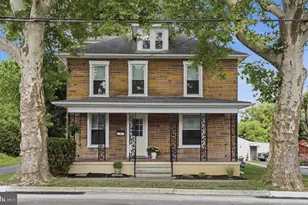 552 N Allison St, Greencastle, PA 17225 - Photo 1