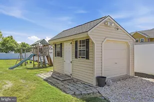 2419 Somerset Rd, Chambersburg, PA 17202 - Photo 16