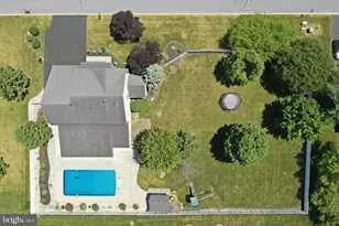2419 Somerset Rd, Chambersburg, PA 17202 - Photo 10