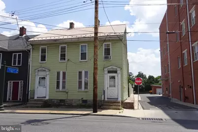 226-228 E Queen Street, Chambersburg, PA 17201 - Photo 1