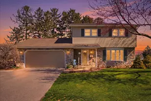 1001 E McKinley St, Chambersburg, PA 17201 - Photo 1
