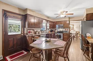 1001 E McKinley St, Chambersburg, PA 17201 - Photo 16