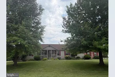 141 Hampton Drive, Chambersburg, PA 17202 - Photo 2