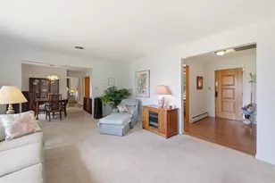 207 Sherwood Dr, Chambersburg, PA 17202 - Photo 8