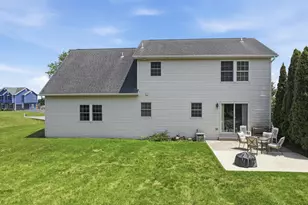 1553 Vaughn Dr, Chambersburg, PA 17202 - Photo 4