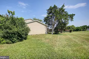 3365 Buchanan Trail W, Greencastle, PA 17225 - Photo 6