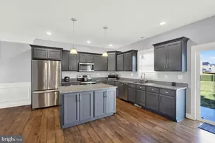 433 Hartford Dr, Chambersburg, PA 17202 - Photo 4