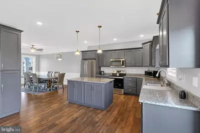 433 Hartford Drive, Chambersburg, PA 17202 - Photo 2