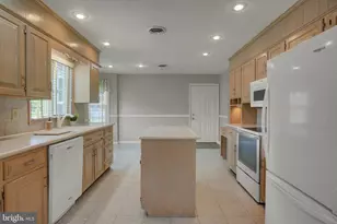 127 Chancellor Dr, Chambersburg, PA 17201 - Photo 12