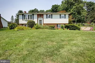 119 Echo Dr, Chambersburg, PA 17202 - Photo 2