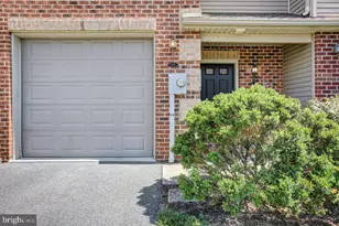 218 Meriweather Dr, Greencastle, PA 17225 - Photo 4