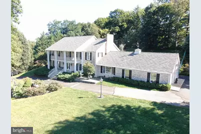 586 Crestwood Drive, Chambersburg, PA 17202 - Photo 4