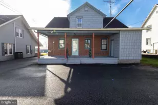1631 E Buchanan Trail East E, Greencastle, PA 17225 - Photo 6