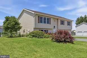 274 Pattison Dr, Shippensburg, PA 17257 - Photo 4