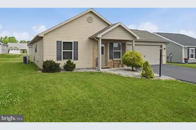 220 Benedict Avenue, Chambersburg, PA 17201 - Photo 2